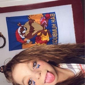 Meet your Posher, Dakota